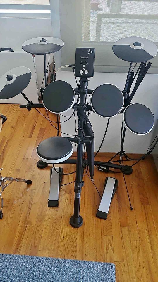 Roland TD-02K E-Drum Kit