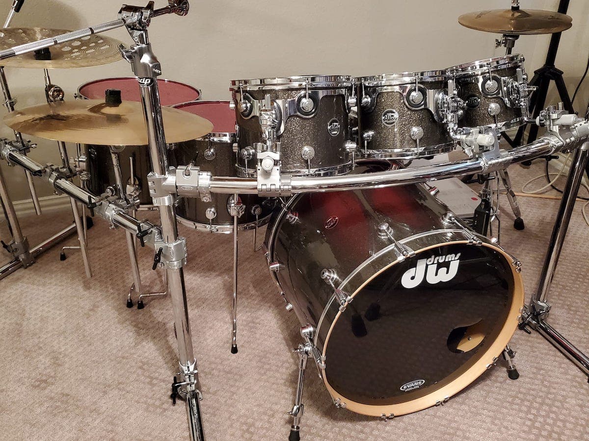 DW Performance Series Drum Kit