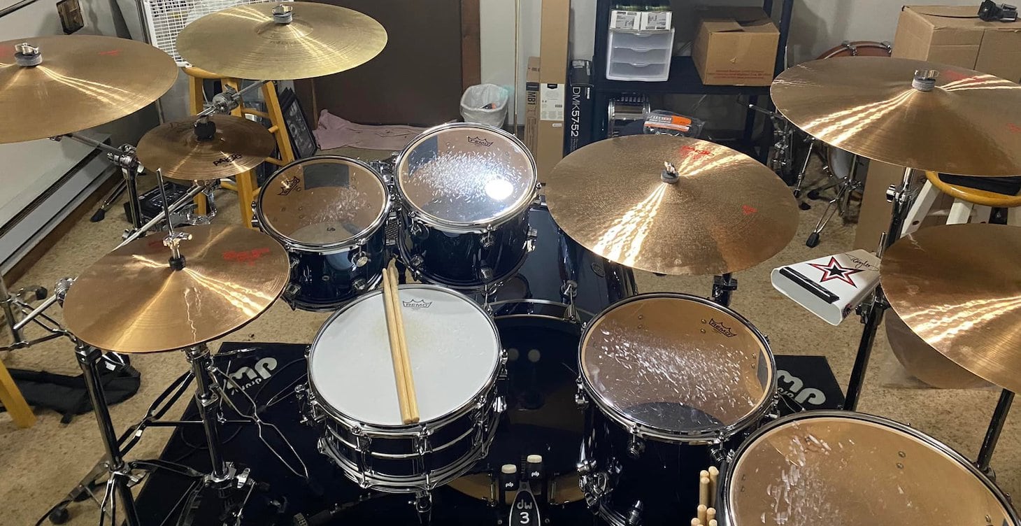 DW Performance Series with Paiste 2002 Ride Cymbal