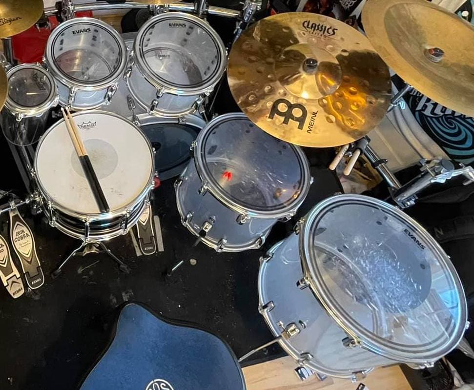 Evans EC2S Clear on Toms