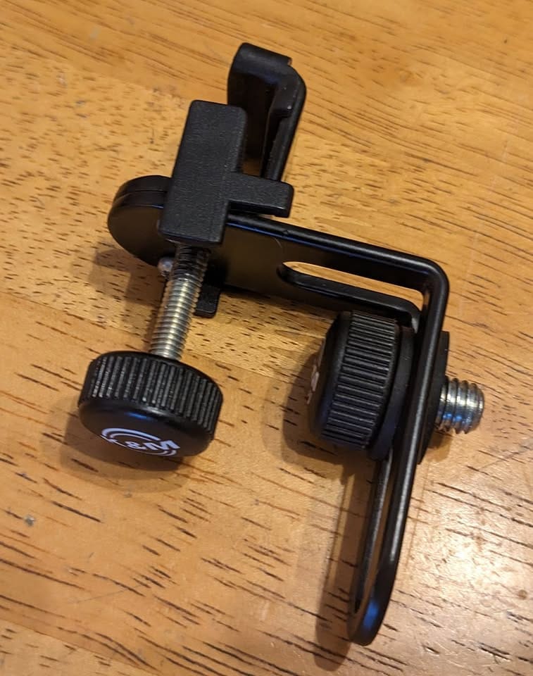 K&M 24030 Drum Mic Clip